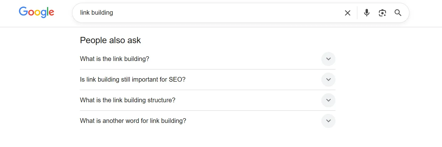 Questions from People also ask section for "link building" search query.